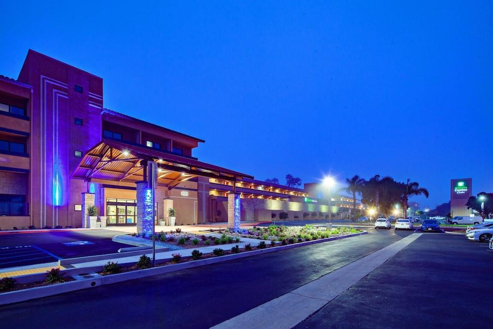 Holiday Inn Express Hotel & Suites Ventura Harbor By Ihg Exterior photo
