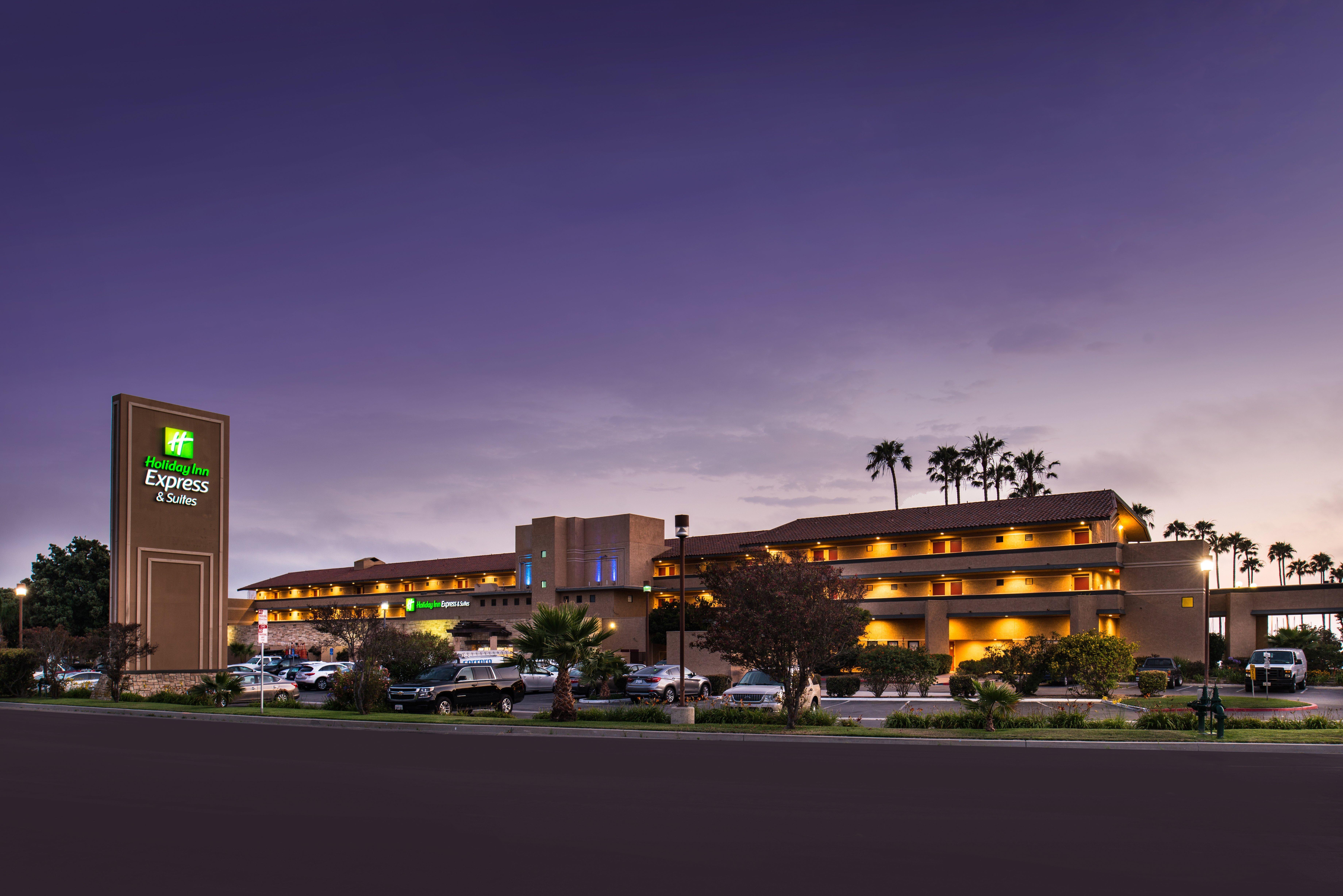 Holiday Inn Express Hotel & Suites Ventura Harbor By Ihg Exterior photo