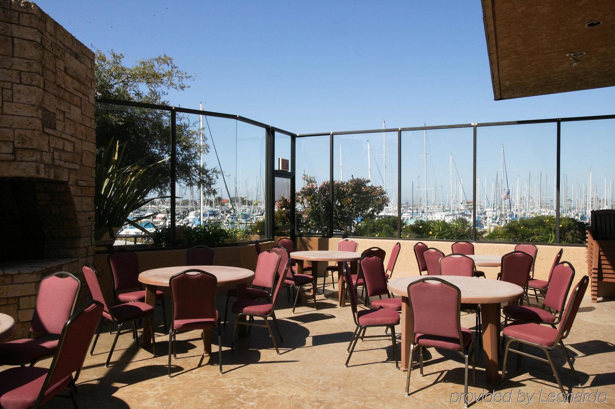 Holiday Inn Express Hotel & Suites Ventura Harbor By Ihg Exterior photo