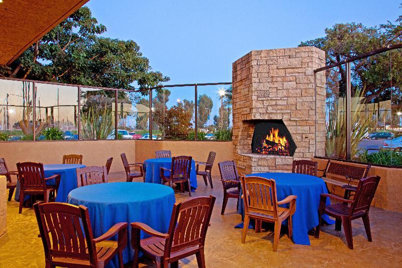 Holiday Inn Express Hotel & Suites Ventura Harbor By Ihg Exterior photo